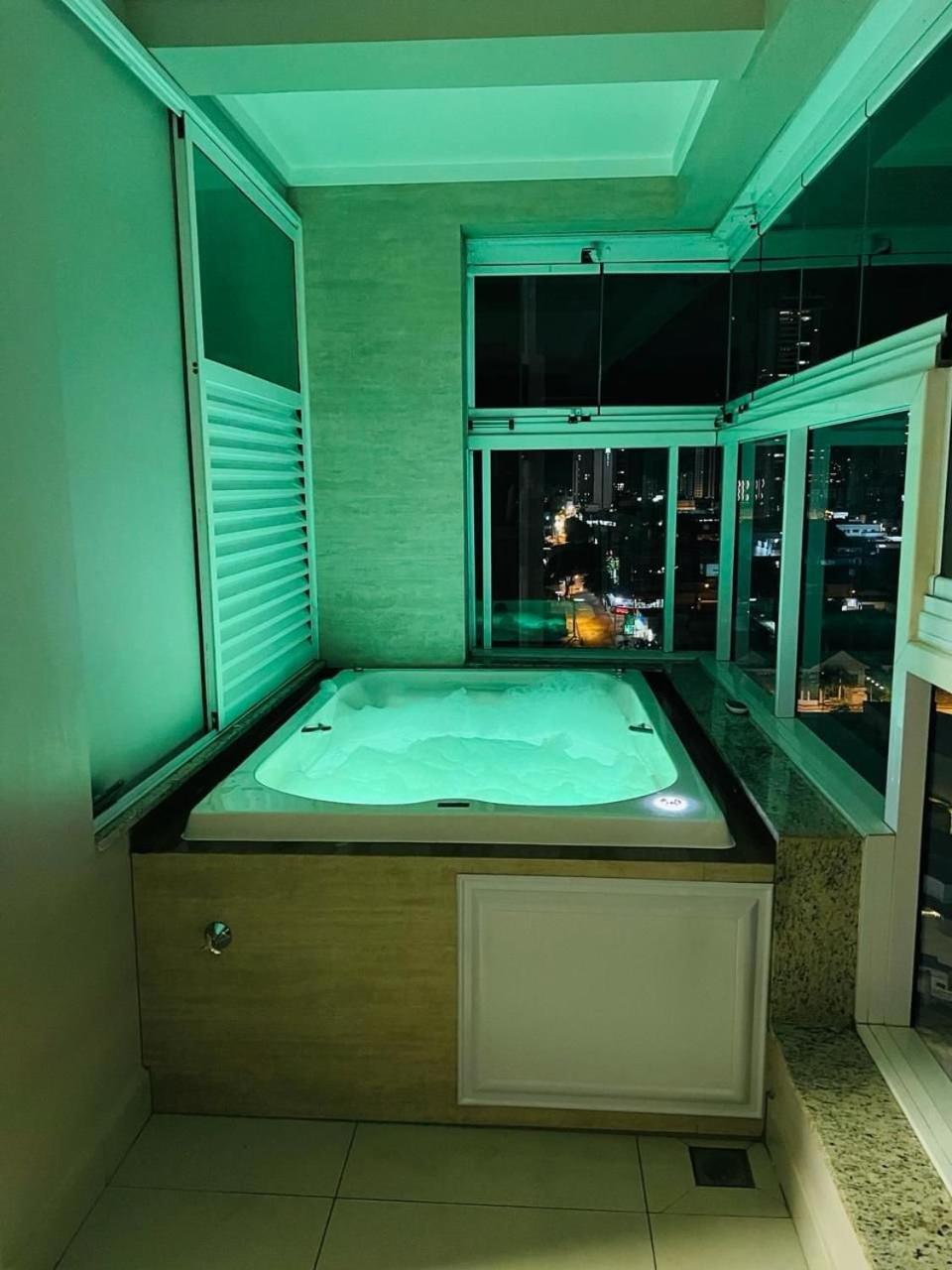 2 Qts.| 4 Hosp. | Ao Lado Do Goiania Shopping Apartment Luaran gambar